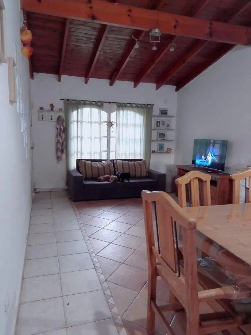 Casa En Venta En Villa Luzuriaga 2
