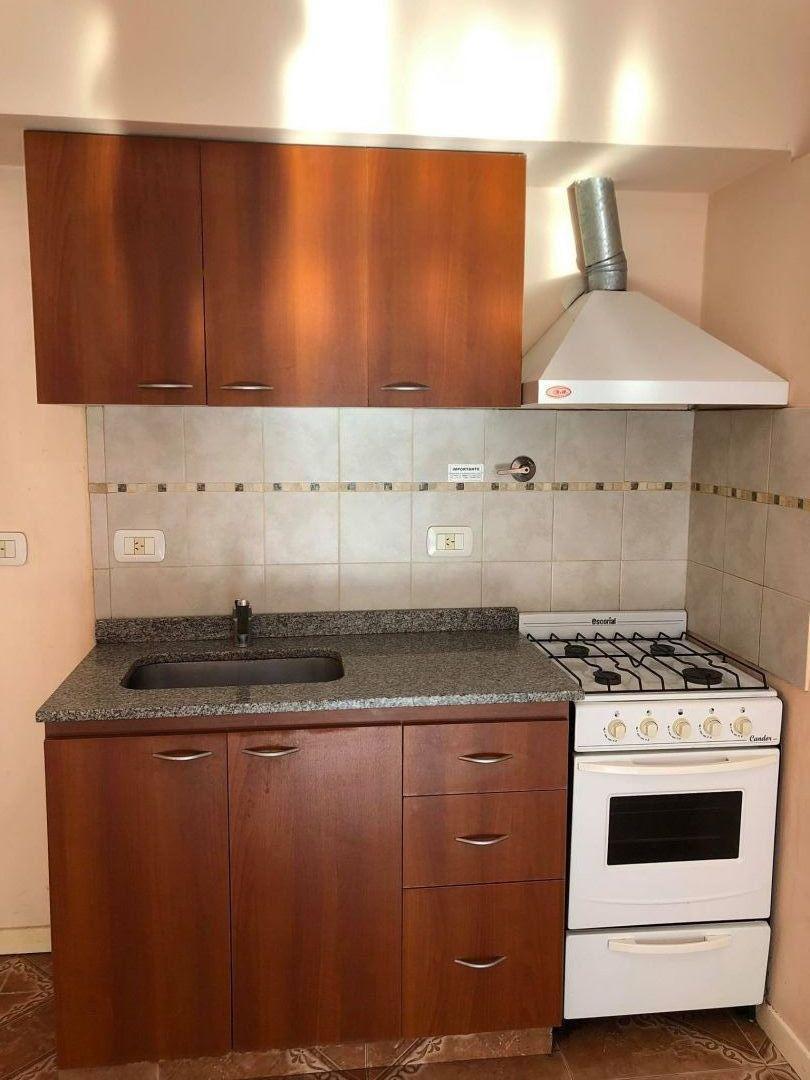 Departamento monoambiente en planta baja con patio, Centro de San Justo. EXCELENTE UBICACION