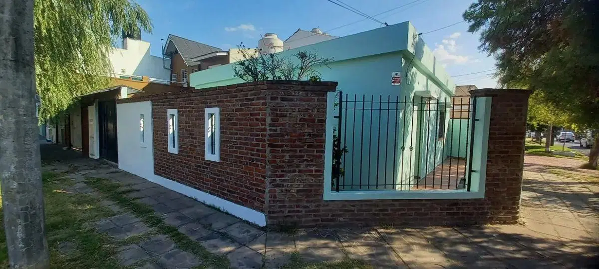 Casa En Alquiler En Villa Luzuriaga 2