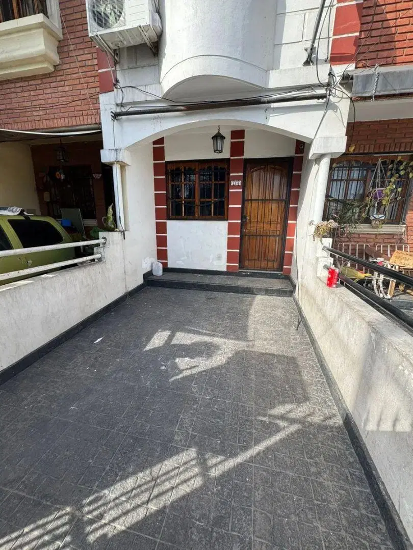 Departamento En Alquiler En Villa Luzuriaga 4