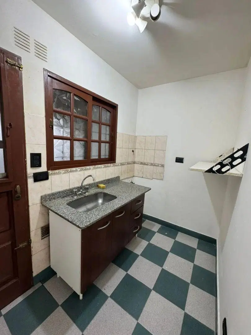 Departamento En Alquiler En Villa Luzuriaga 5
