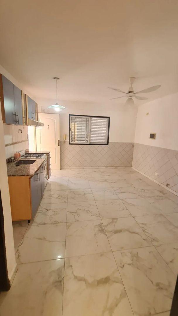 Foto de Departamento En Alquiler En Villa Luzuriaga, imagen 1