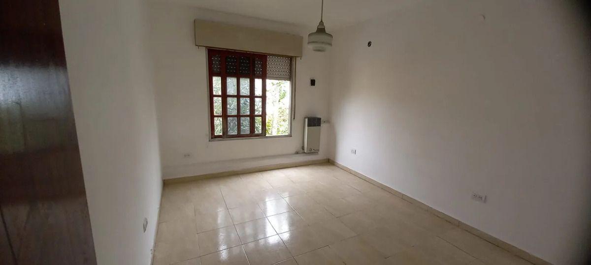 Foto de Departamento 2 Ambientes En 1º Piso Al Frente Con Patio. Sin Expensas, imagen 1