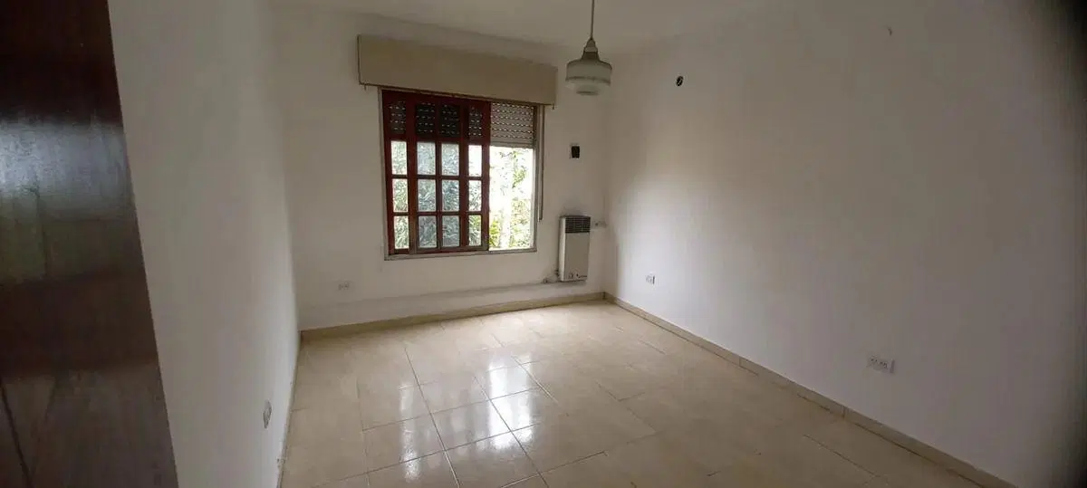 Departamento 2 Ambientes En 1º Piso Al Frente Con Patio. Sin Expensas. Ramos Mejia 1
