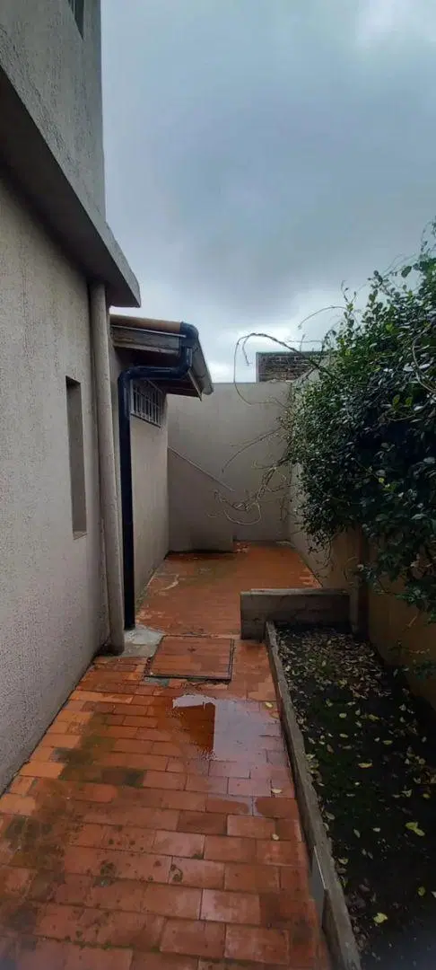 Departamento 2 Ambientes En 1º Piso Al Frente Con Patio. Sin Expensas. Ramos Mejia 4