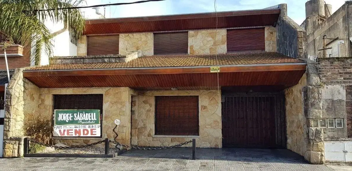 Casa En Venta En Ramos Mejía 2