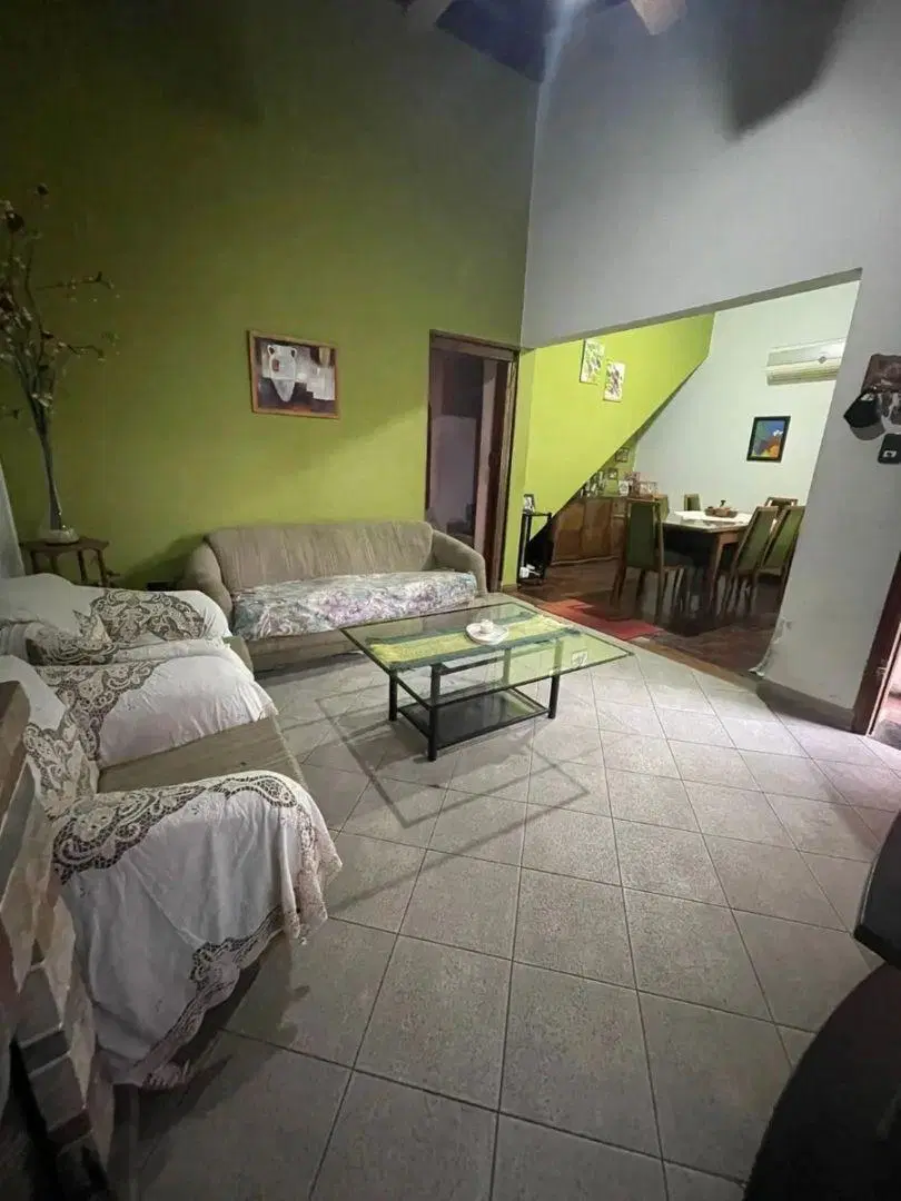 Casa En Venta En Villa Luzuriaga 3