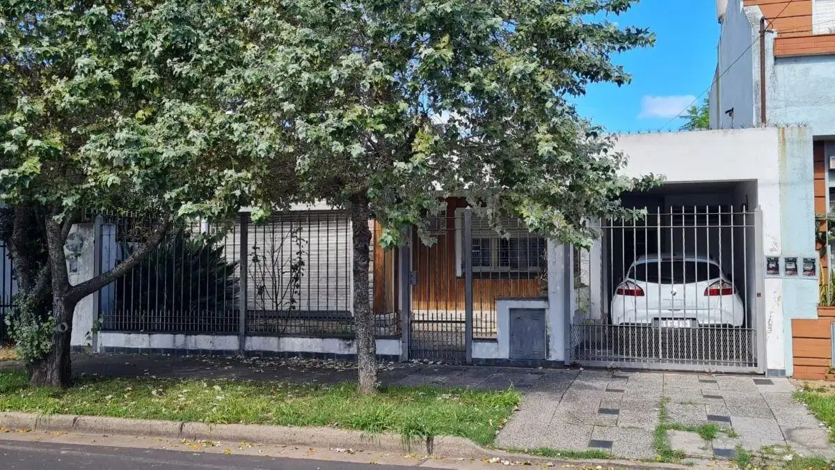 Casa En Venta En Villa Luzuriaga 2