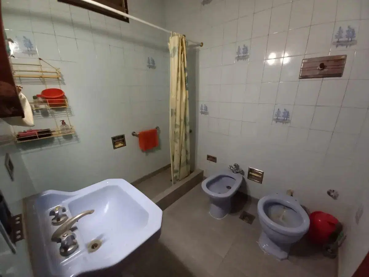 Casa En Venta En Haedo 8
