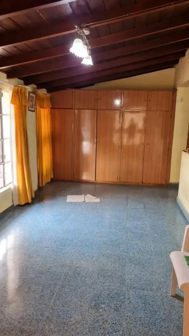 Casa En Venta En Villa Luzuriaga 3