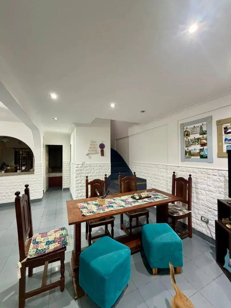 Impecable Chalet Ph 4 Ambientes En Dos Plantas Con Piscina, Quincho, Fondo Libre Y Excelente Ubicaci 1
