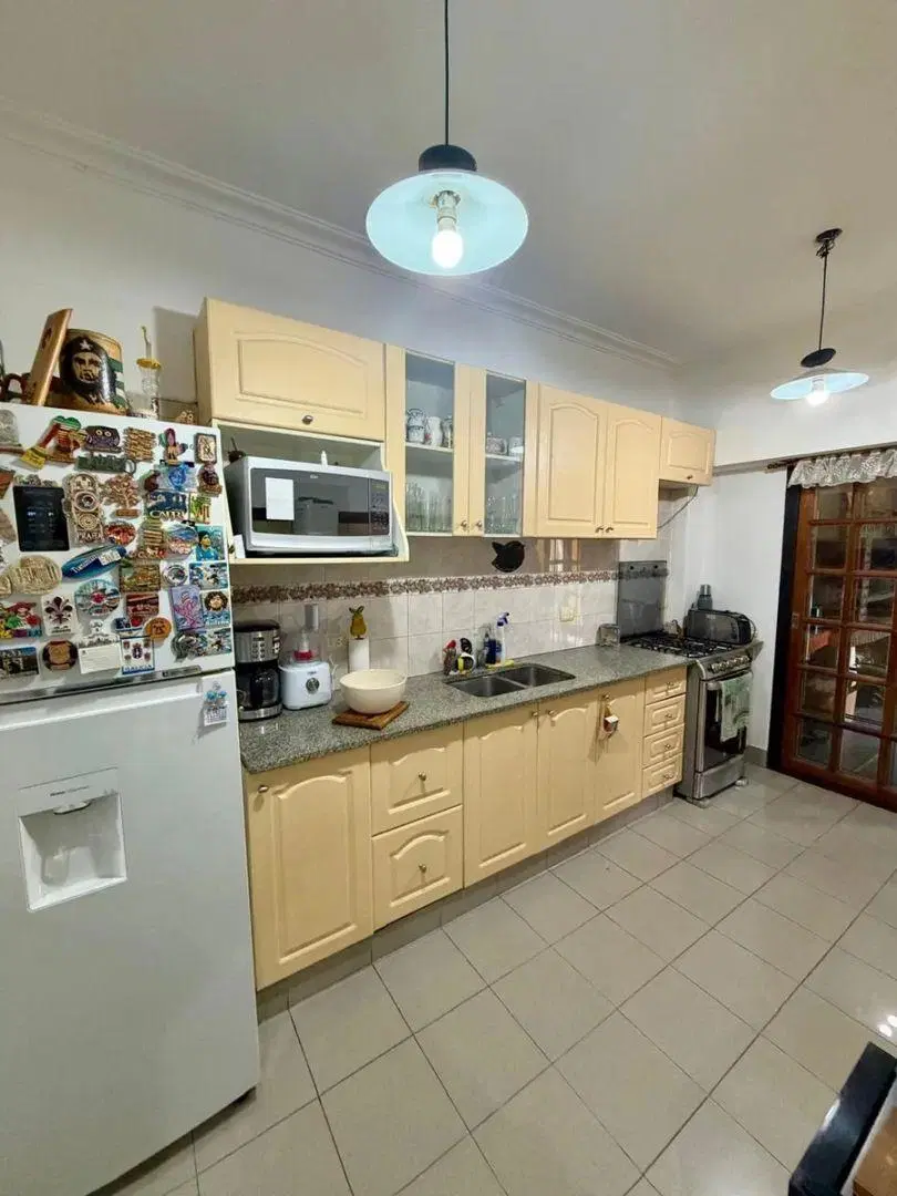 Impecable Chalet Ph 4 Ambientes En Dos Plantas Con Piscina, Quincho, Fondo Libre Y Excelente Ubicaci 5