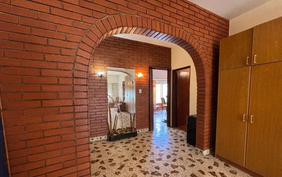 Casa Americana En Esquina Sobre Lote De 10 X 22, 3 Dormitorios 1