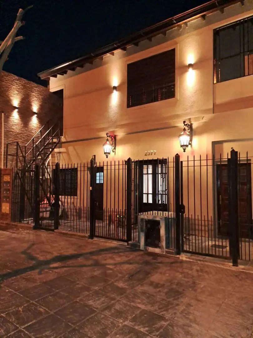 Casa En Dos Plantas Pb 3 Amb  Y Pa: 2 Deptos De 2 Amb A Estrenar 4