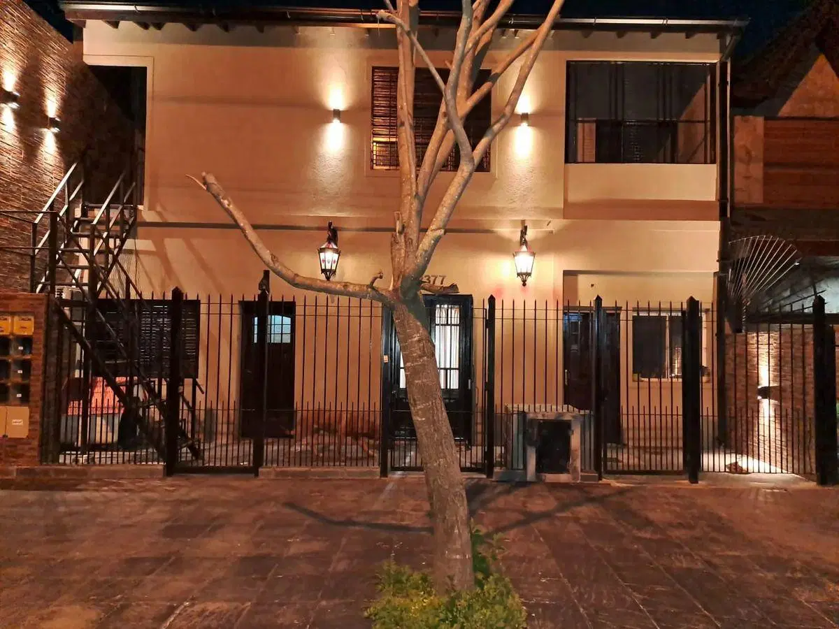 Casa En Dos Plantas Pb 3 Amb  Y Pa: 2 Deptos De 2 Amb A Estrenar 2
