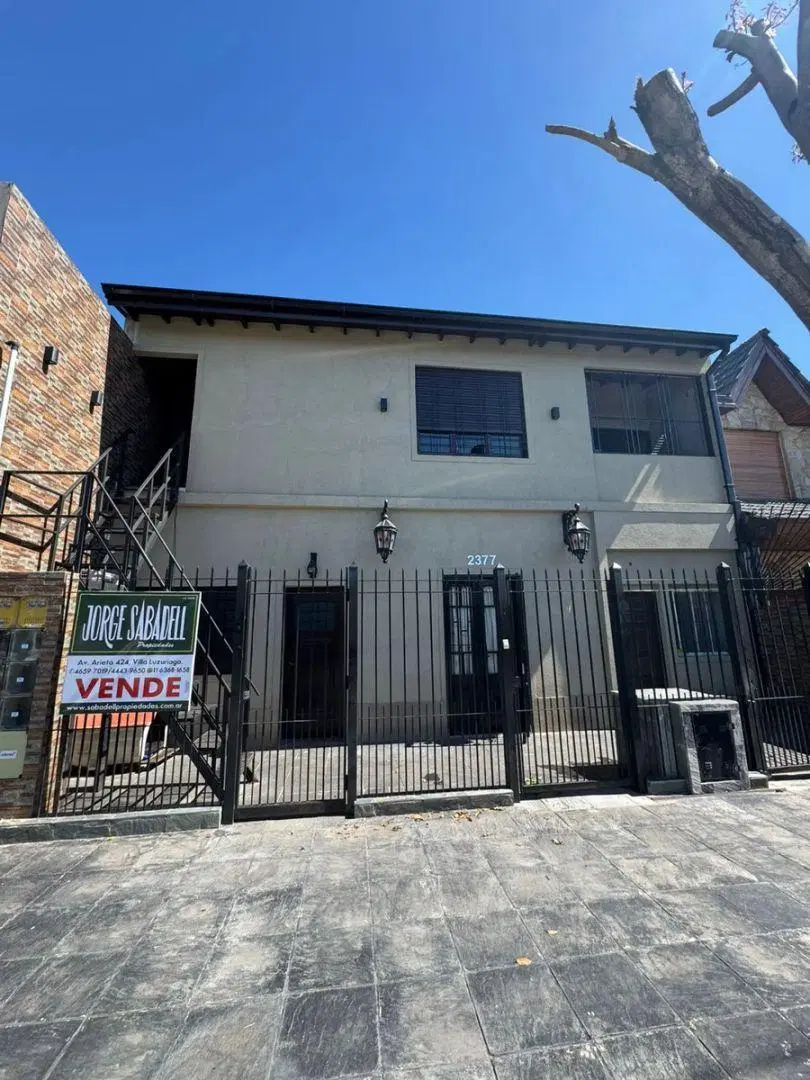 Casa En Dos Plantas Pb 3 Amb  Y Pa: 2 Deptos De 2 Amb A Estrenar 3