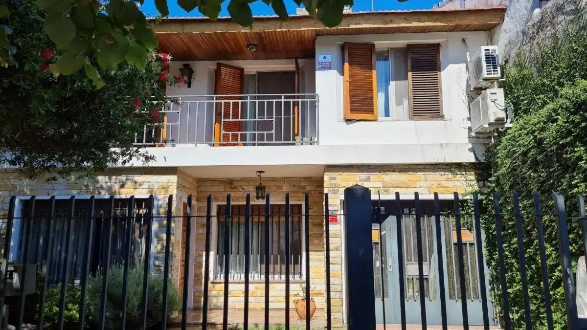 Casa En Venta En Villa Luzuriaga 3