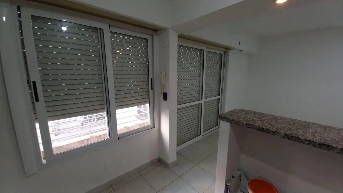 Departamento 2 ambientes. | ALEM al 300 5