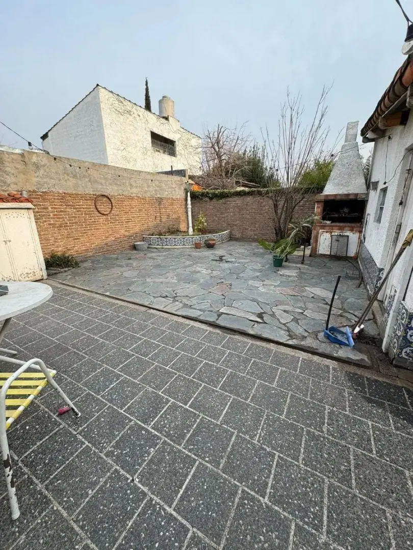 Casa En Venta En Villa Luzuriaga 7