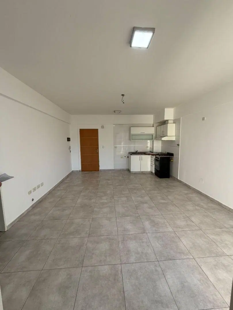 Departamento 2 ambientes. | Ricardo Gutierrez al 700 4