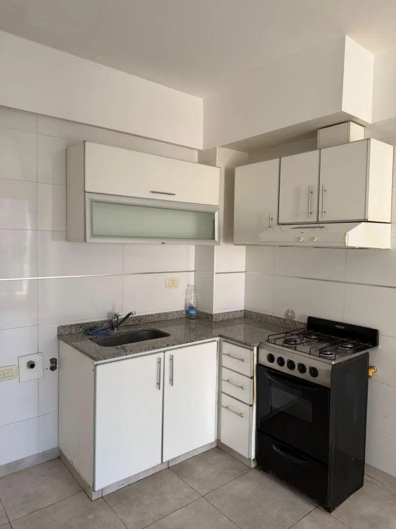 Departamento 2 ambientes. | Ricardo Gutierrez al 700 5