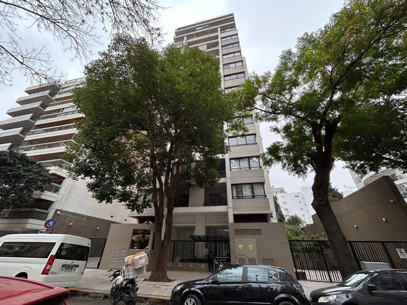 GRAN DEPARTAMENTO EN LA MEJOR ZONA DE VILLA URQUIZA CON PISCINA, COCHERA FIJA CUBIERTA Y BAULERA