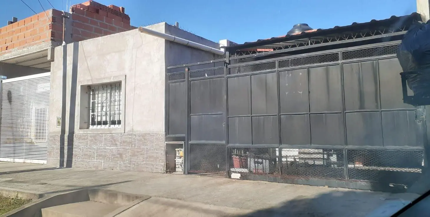 Casa en Isidro Casanova 1