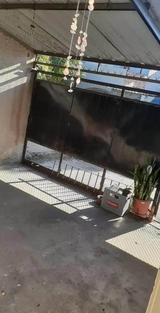 Casa en Isidro Casanova 5