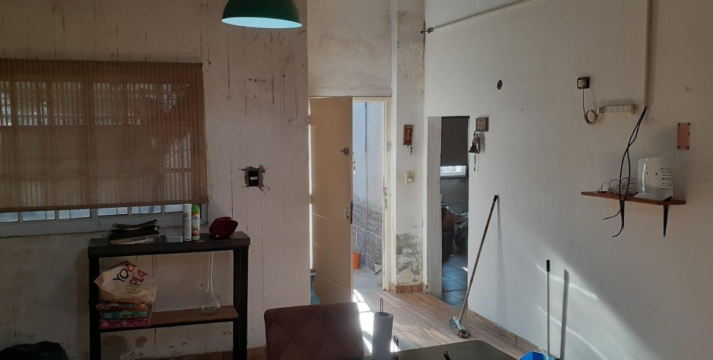 Foto de Casa en Isidro Casanova, imagen 4