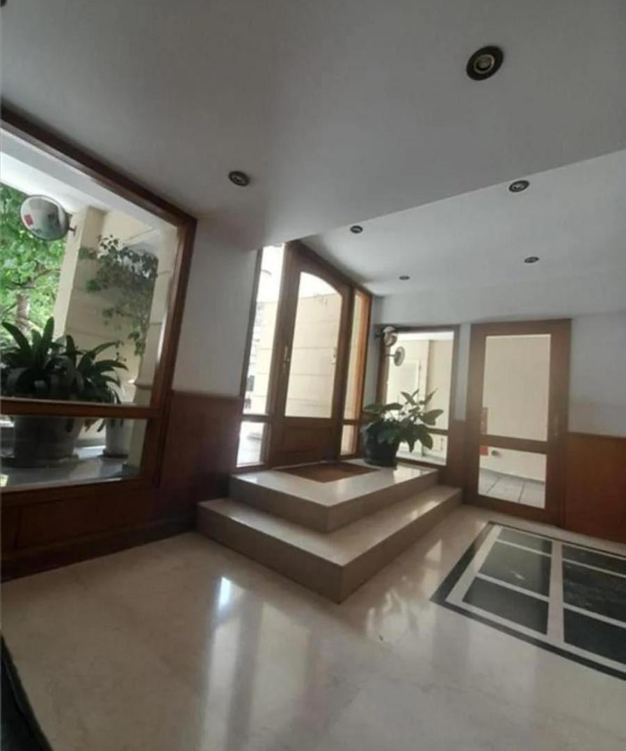 Foto de Departamento de 110 m² con 2 dormitorios. Suipacha y Arroyo, imagen 1