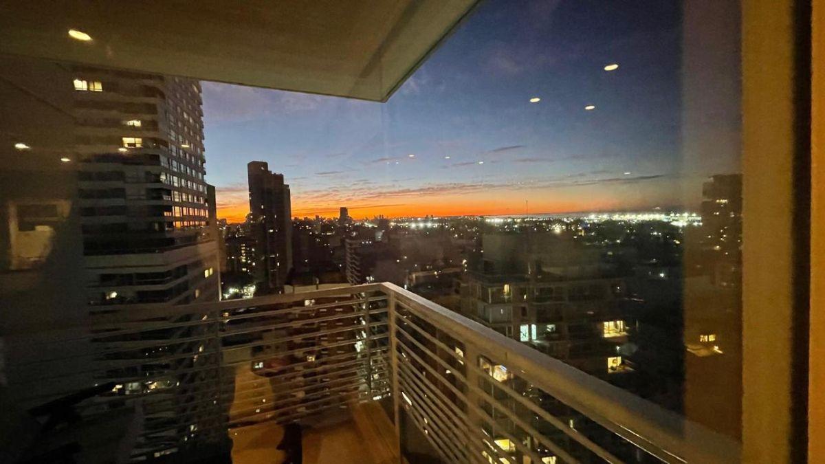 Foto de HERMOSO DEPARTAMENTO DE 3 AMBIENTES EN TORRE. AMOBLADO Y EQUIPADO PISO, imagen 3