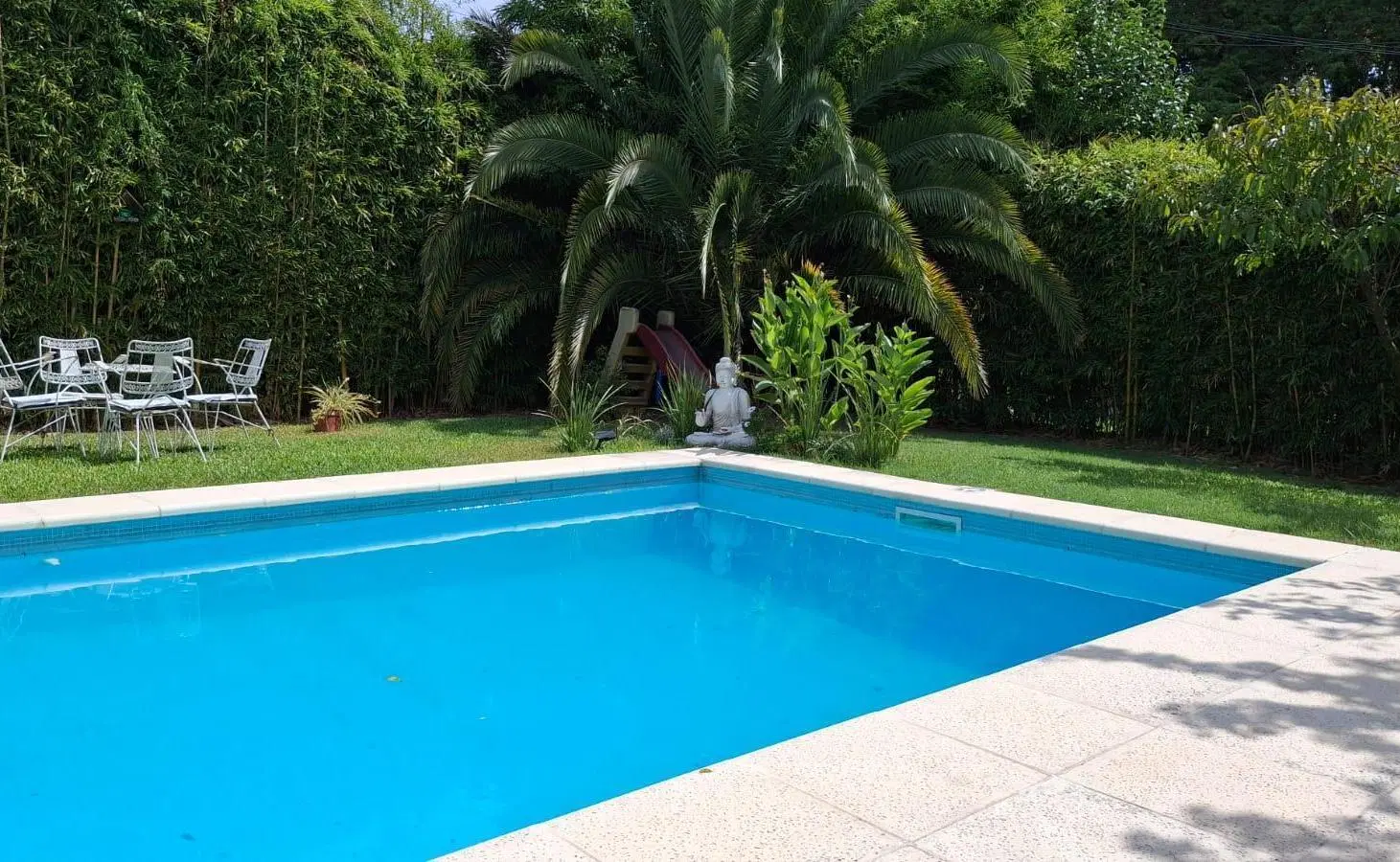 Casa en Bella Vista con quincho vidriado, pileta y posibilidad de ampliación 3