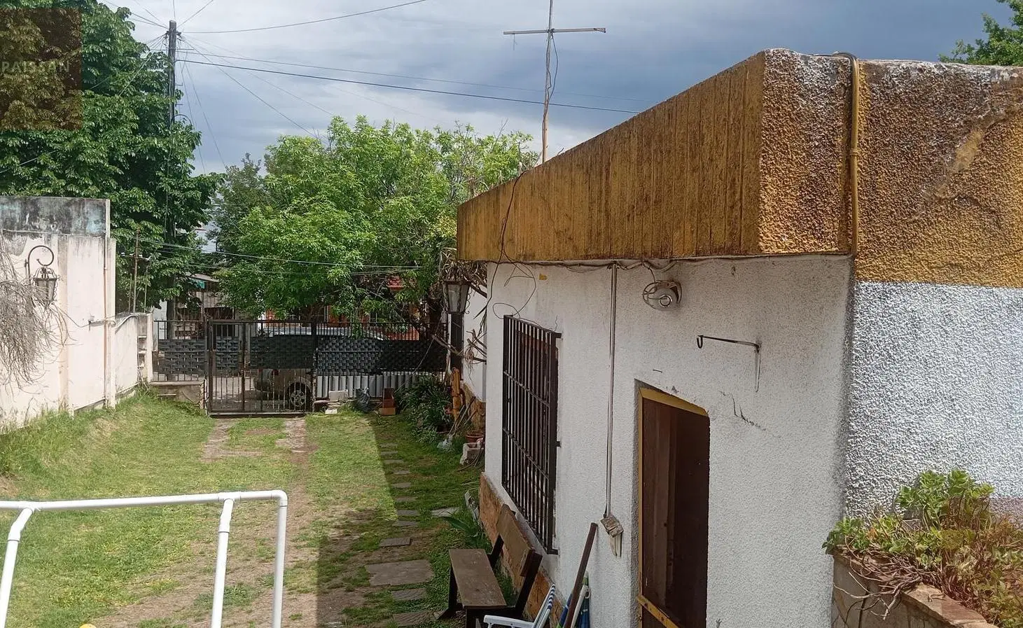 VENTA - CASA MULTIFAMILIAR O + DEPARTAMENTO AL FRENTE - MATALDI 4