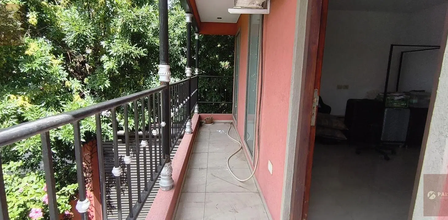 Moderno Estudio en 2 Plantas con Balcón - Amueblado - Excelente Ubicación 4