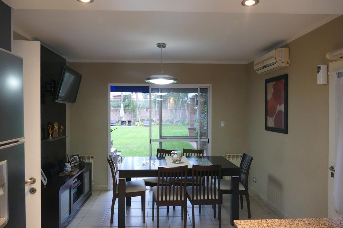 Venta Casa en Benavidez 4 Dorm. Más Dependencia. Pileta - Las Glorias Benavidez 3