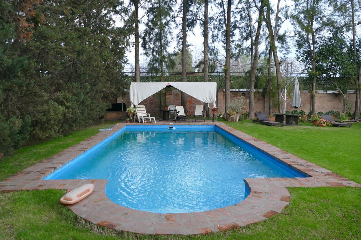 Venta Casa en Benavidez 4 Dorm. Más Dependencia. Pileta - Las Glorias Benavidez 2