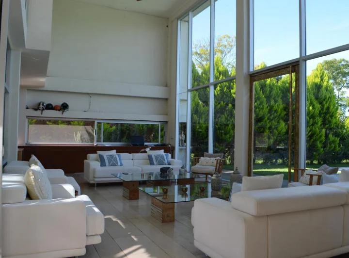 ALQUILER CASA HARAS ESCOBAR:  6 AMBIENTES- PISCINA CLIMATIZADA - B° ATARDECER 3