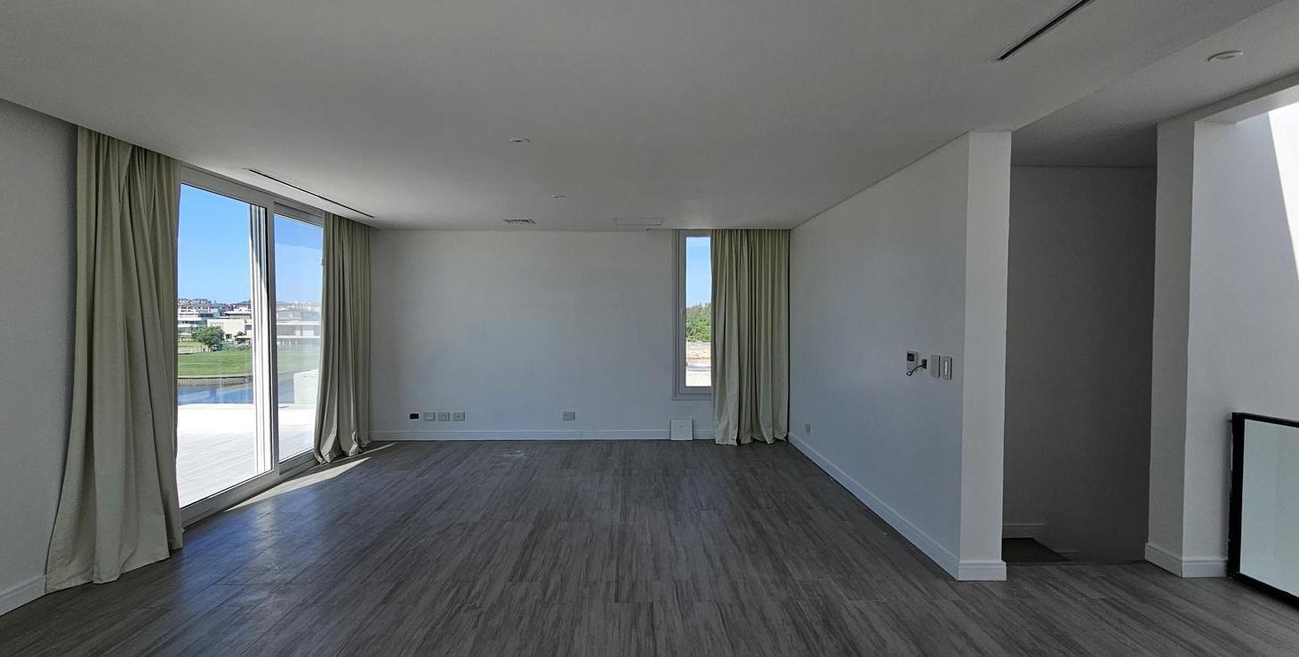 Foto de VENTA CASA EL YACHT NORDELTA: 5 DORMITORIOS - PLAYROOM - AMARRA PROPIA, imagen 4