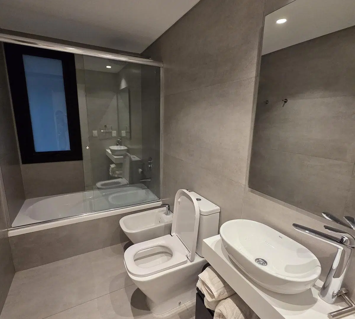 ALQUILER DEPARTAMENTO PALERMO: 3 AMBIENTES C/MUEBLES Y COCHERA SEG 24HS.- AMENITIES - 4
