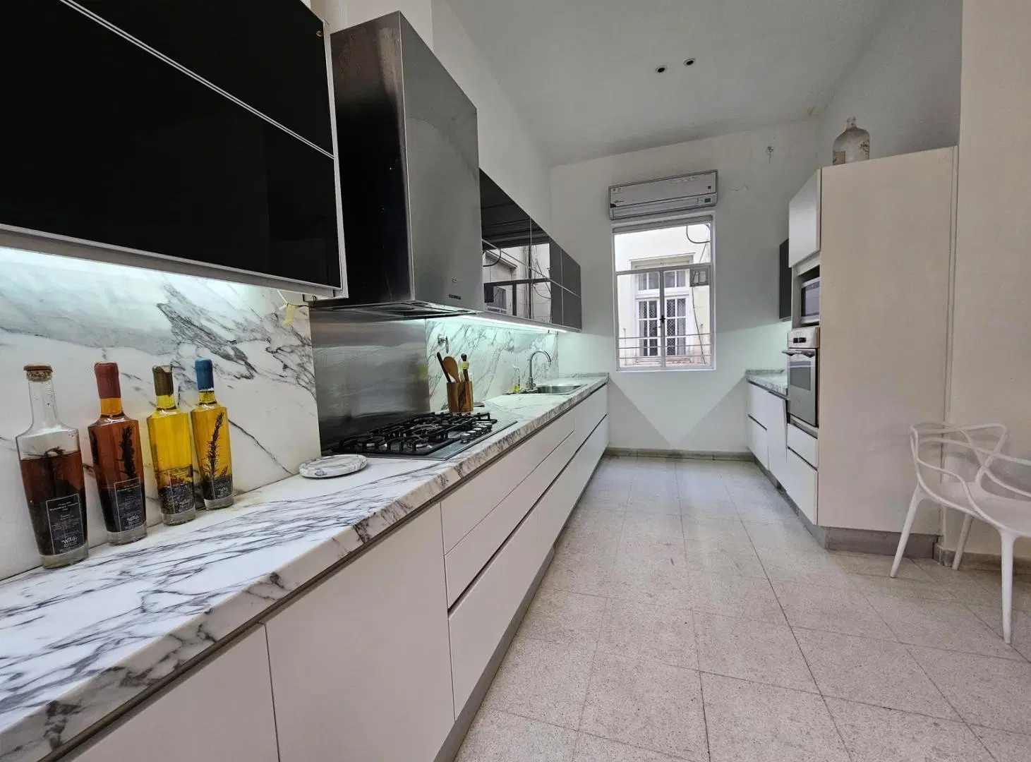 ALQUILER  DEPARTAMENTO RECOLETA:  INCREÍBLE 4 DORM. C/MUEBLES - TERRAZA, JACUZZI - COCHERA 4