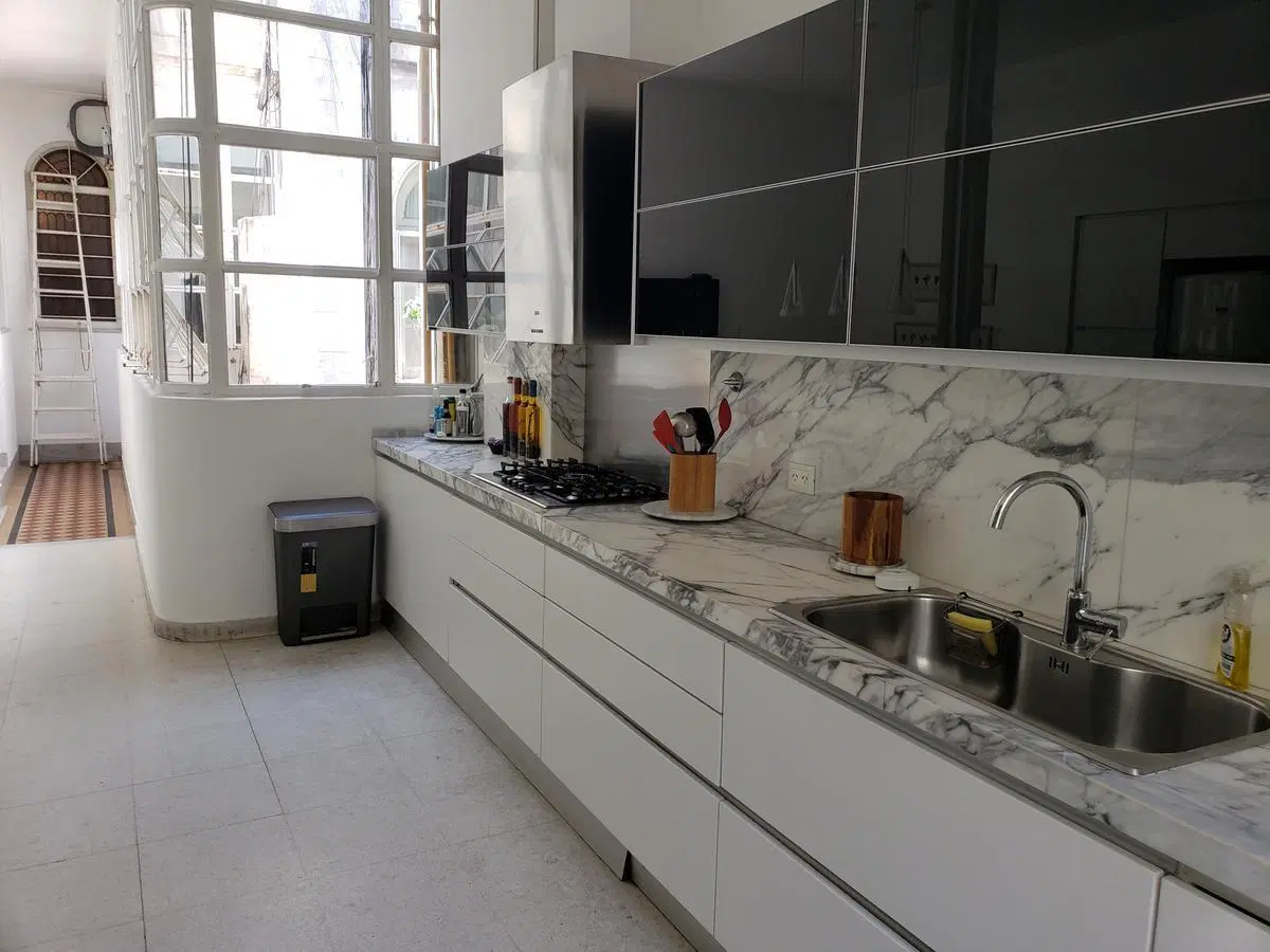 ALQUILER  DEPARTAMENTO RECOLETA:  INCREÍBLE 4 DORM. - TERRAZA, JACUZZI - COCHERA 2