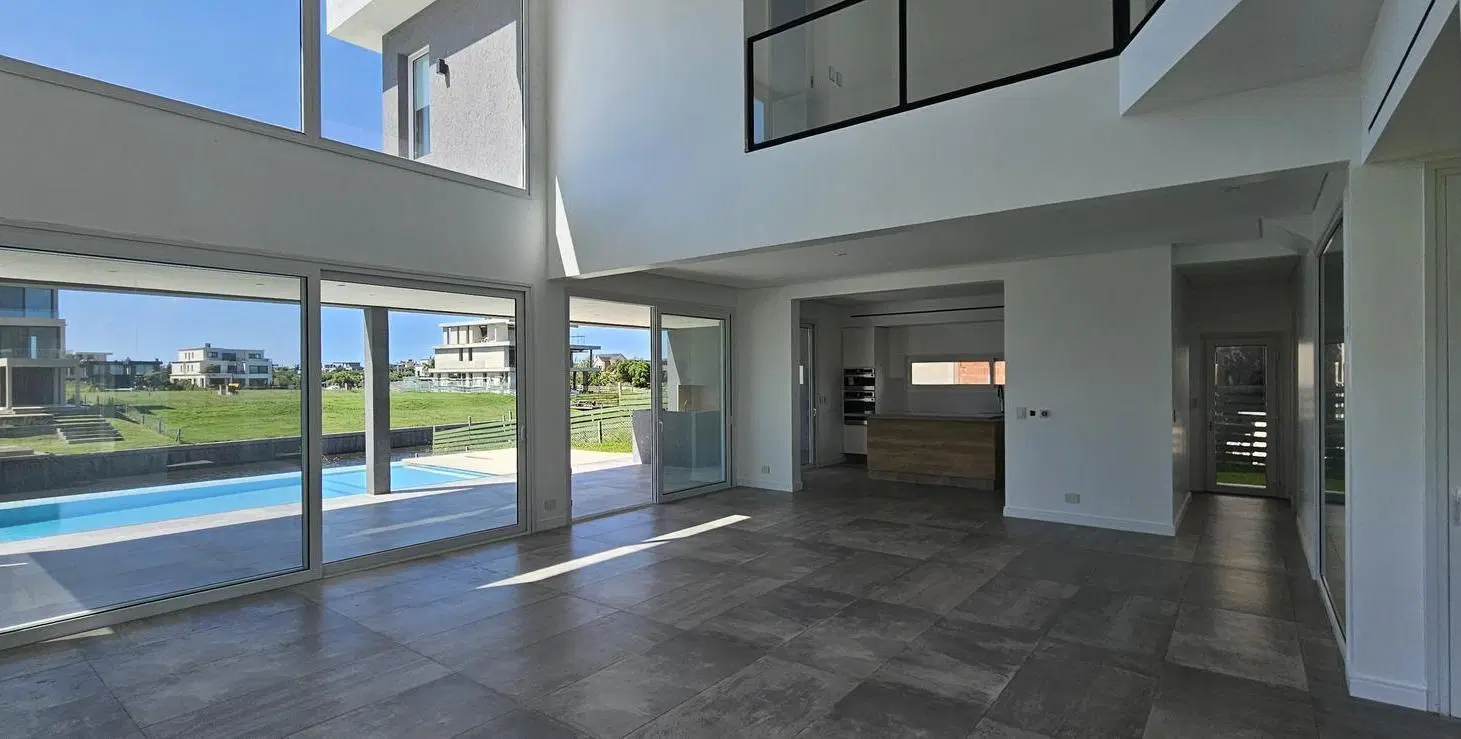 ALQUILER CASA EL YACHT: 5 DORMITORIOS - PLAYROOM - AMARRA PROPIA 1