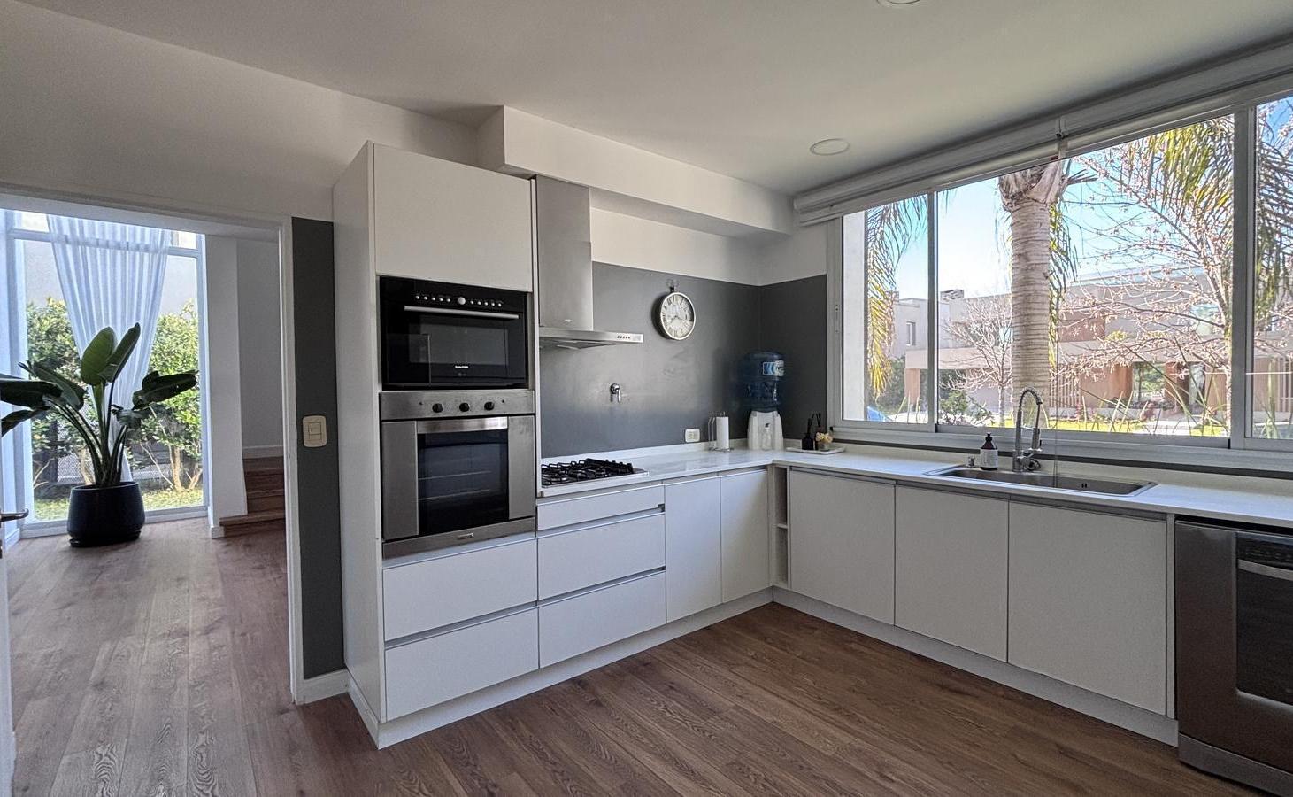Foto de ALQUILER CASA CABOS DEL LAGO NORDELTA: 4 DORMITORIOS C/MUEBLES, imagen 5
