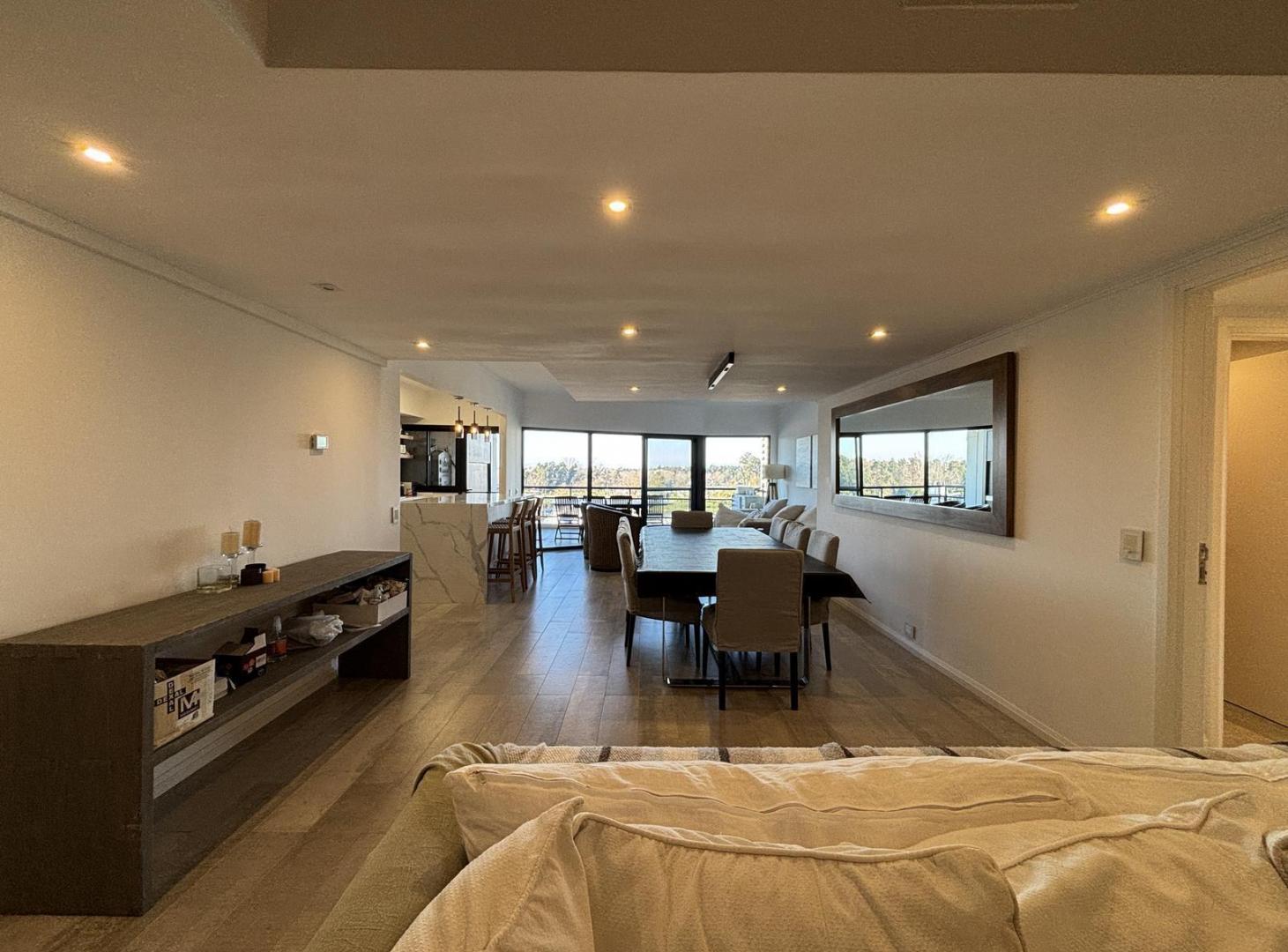 Foto de ALQUILER DEPARTAMENTO MARINAS GOLF: 4 AMBIENTES C/MUEBLES COCHERA, imagen 3