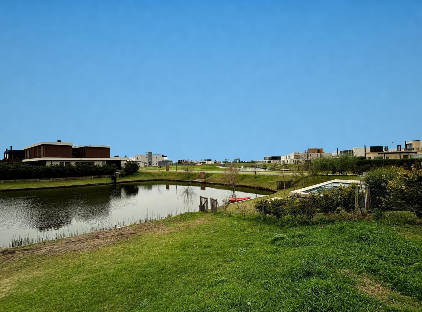 Foto de VENTA TERRENO - LOTE COSTAS: 905 M2 A LA LAGUNA CENTRAL -ACEPTAN, imagen 3