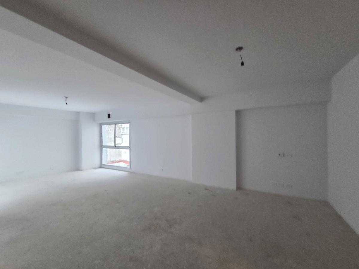 Foto de VENTA OFICINA RECOLETA: AMBIENTE ÚNICO DIVISIBLE: 3 ó 4, imagen 1