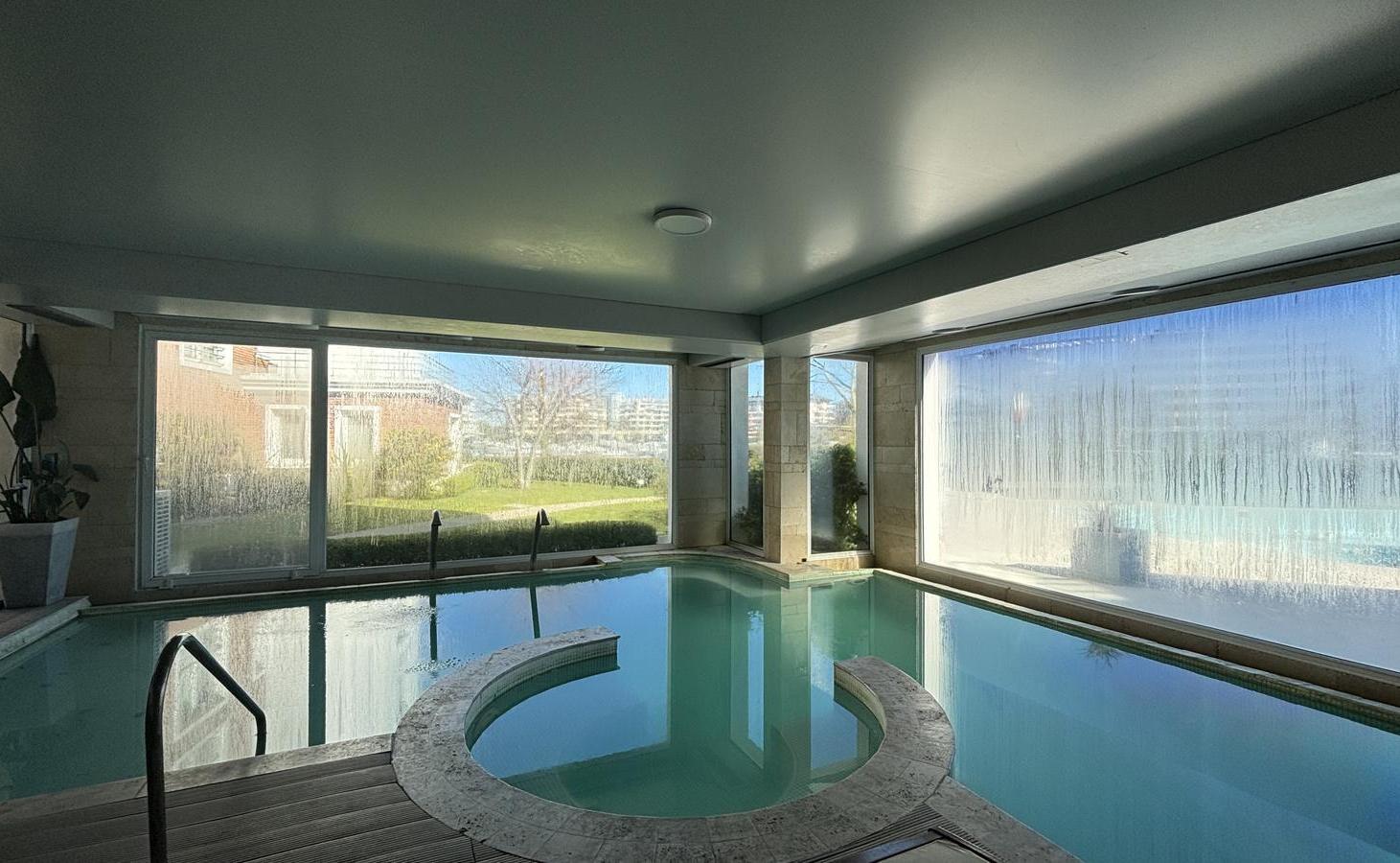 Foto de VENTA DEPARTAMENTO MIRADORES BAHÍA NORDELTA: 2 DORM - COCHERA -PISCINA, imagen 2