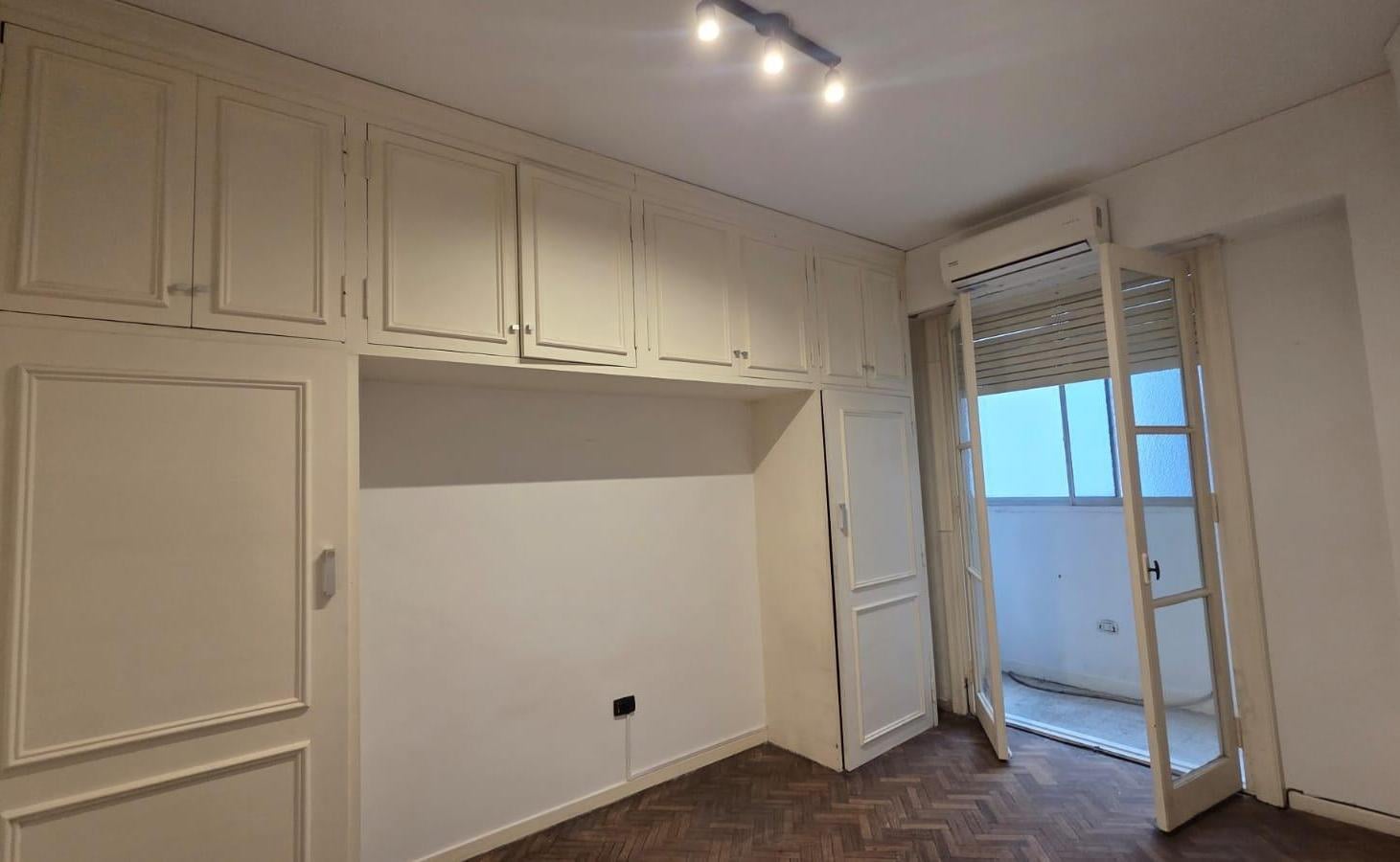Foto de VENTA DEPARTAMENTO EN RECOLETA: 2 AMBIENTES RECICLADOS -PRÓXIMO, imagen 3