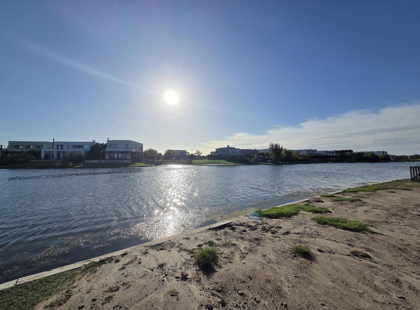Foto de VENTA LOTE B° CEIBOS PUERTOS: LOTE AL AGUA 800M2 - LISTO P/CONSTRUIR, imagen 4