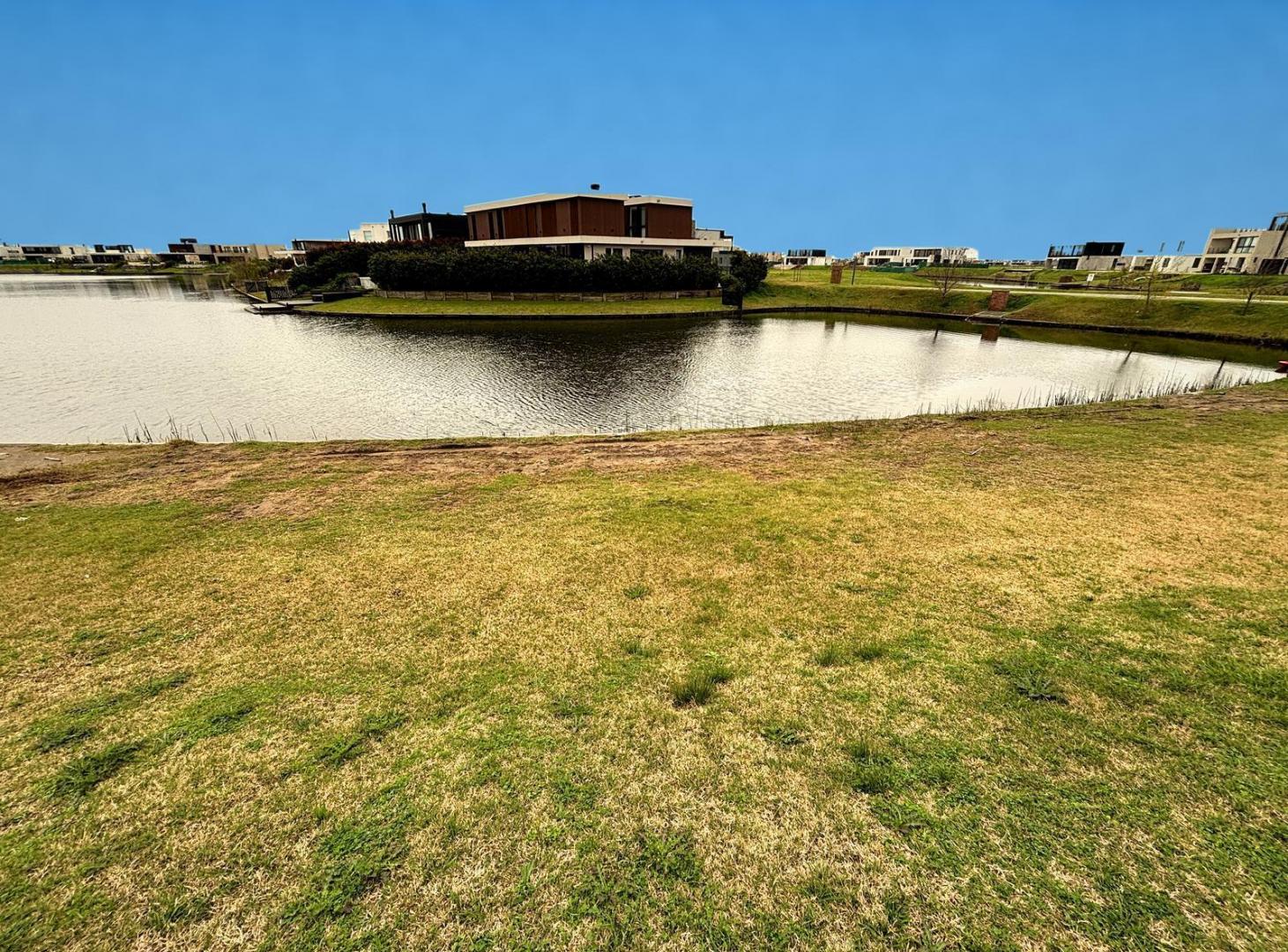 Foto de VENTA TERRENO - LOTE COSTAS: 905 M2 A LA LAGUNA CENTRAL -ACEPTAN, imagen 1